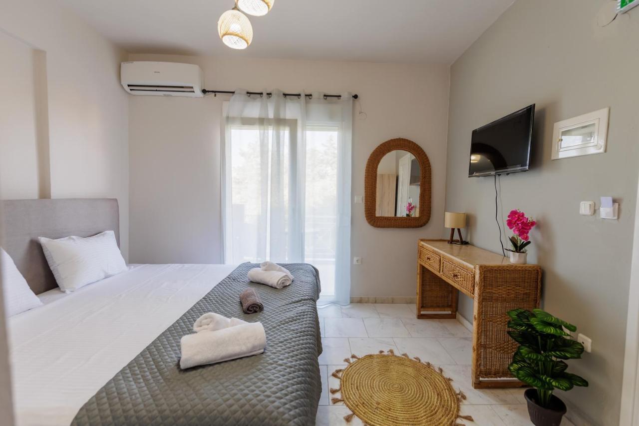 Marele Hills Apartments Néa Fókaia Екстериор снимка