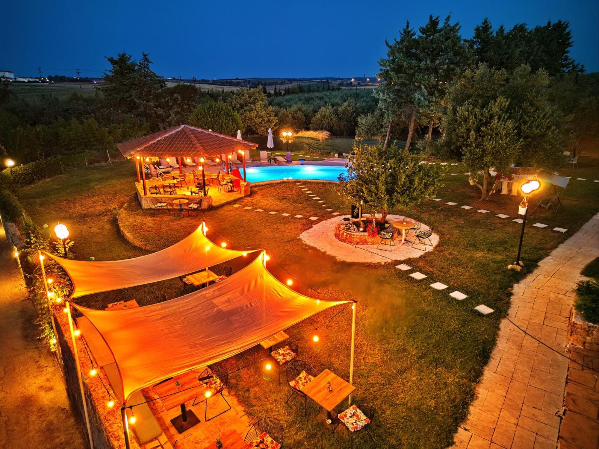 Marele Hills Apartments Néa Fókaia Екстериор снимка